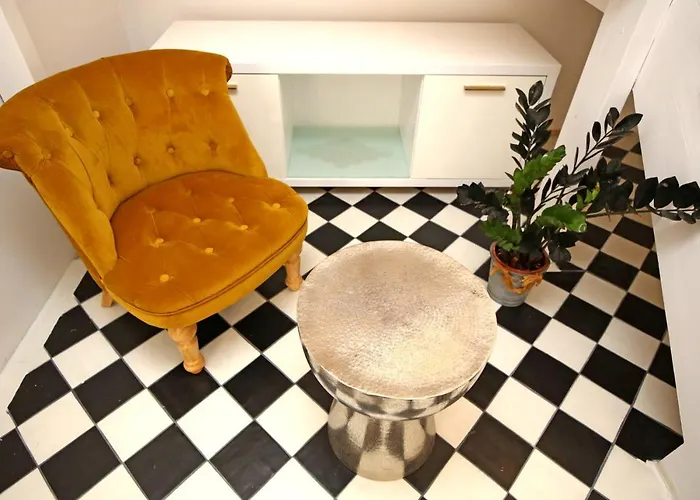 Swan & Bed & Breakfast 4*