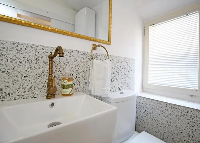 Swan & Bed & Breakfast